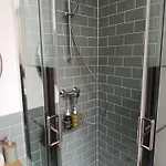 Secteur Malo, Renove, Capacite 2 Ou Famille 4 Personnes, Mezzanine Pour Les Enfants דירה