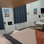 Apartman Secteur Malo, Renove, Capacite 2 Ou Famille 4 Personnes, Mezzanine Pour Les Enfants Dunkirk