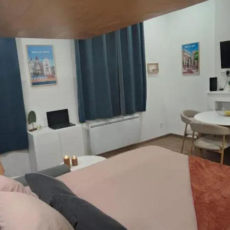 Secteur Digue De Malo, Renove, Capacite 2 Ou Famille 4 Personnes, Mezzanine Pour Les Enfants! Duinkerke