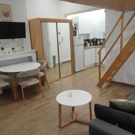 Secteur Digue De Malo, Renove, Capacite 2 Ou Famille 4 Personnes, Mezzanine Pour Les Enfants! * Duinkerke